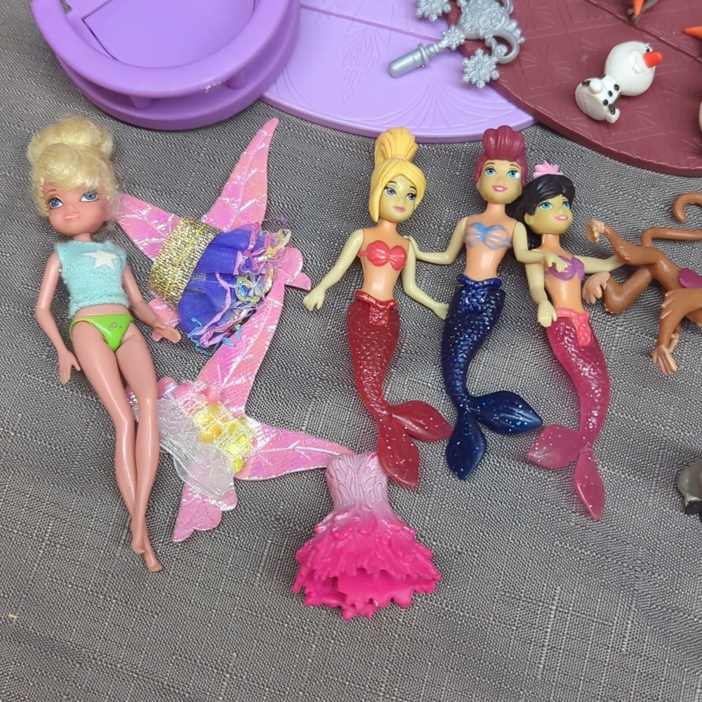 Huge lot of Disney playsets, Polly pocket‎ princess dolls & story stackers - Picture 2 of 16